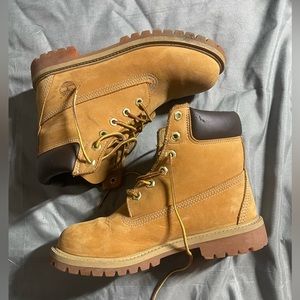 Timberlands size 5.5